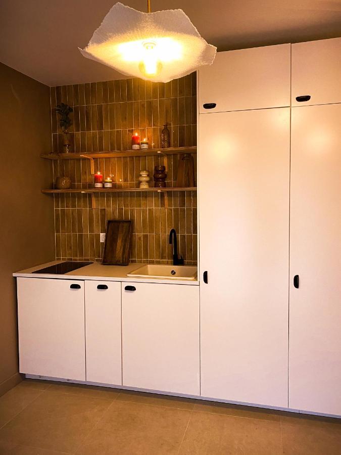 Love Room Suite Bali - Auray En Bretagne Brech Екстериор снимка